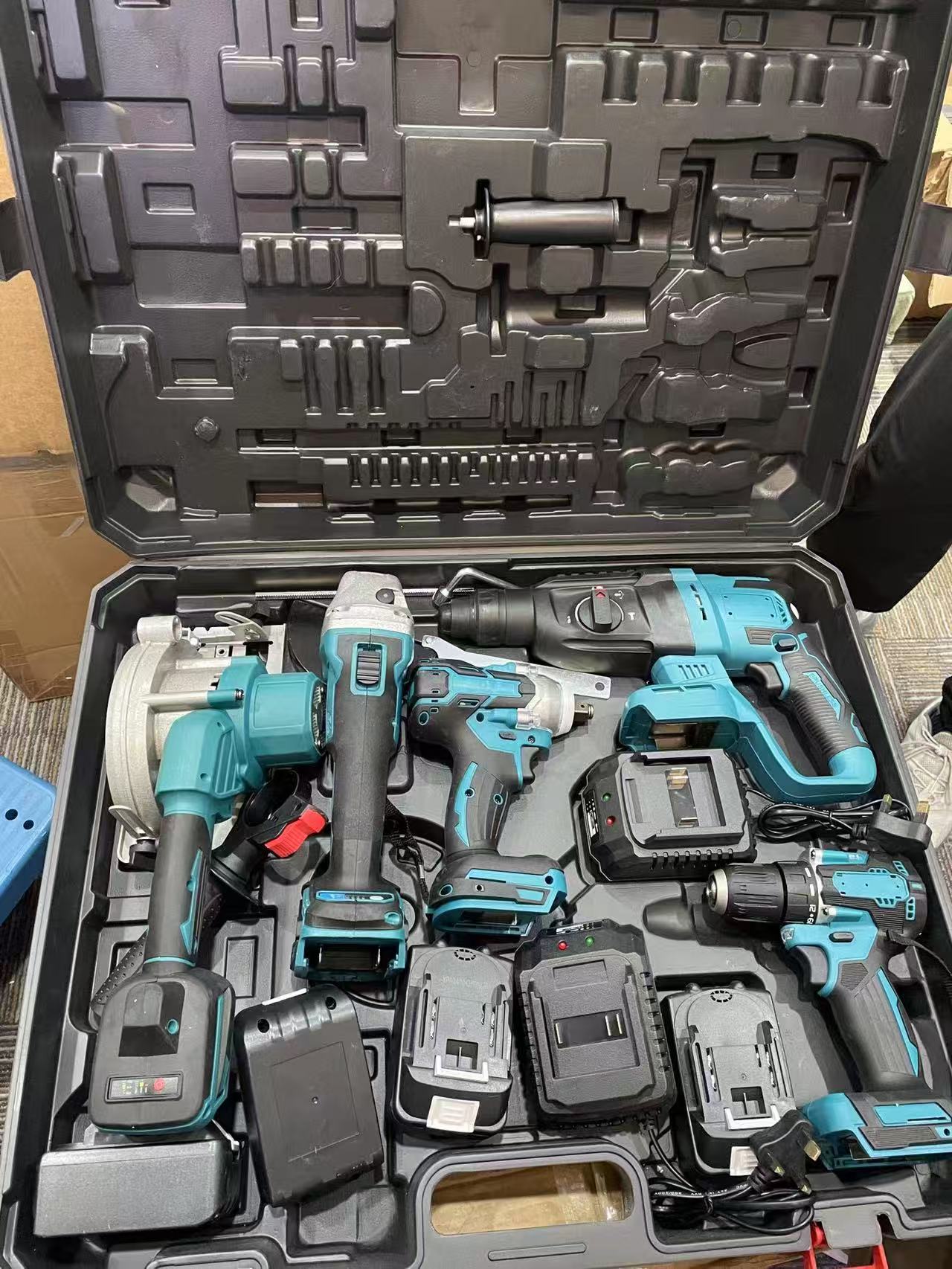Kit d'outils électriques sans  - Combo Power Tools avis et prix